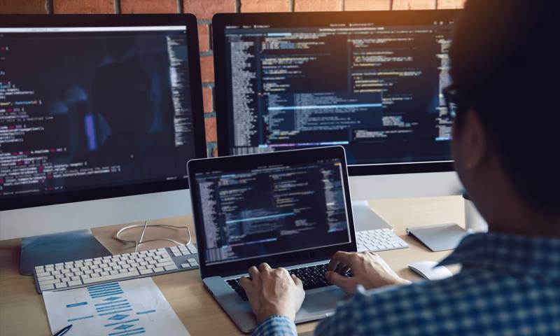 数据科学选型：R与Python如何赋能江安县网站建设？
